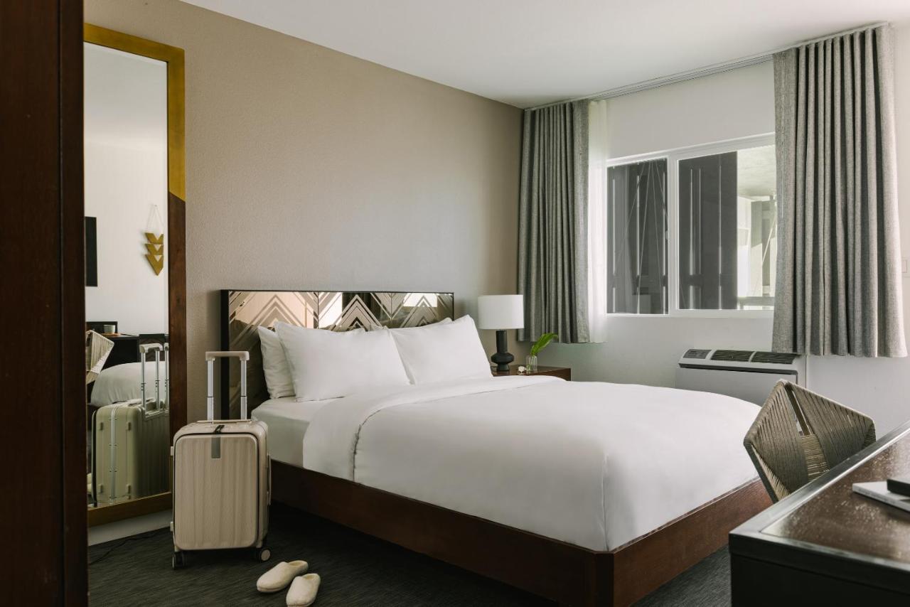 The V Powered By Sonder Hotel Palm Springs Luaran gambar